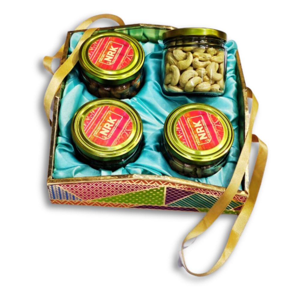 750gram open tray gift pack